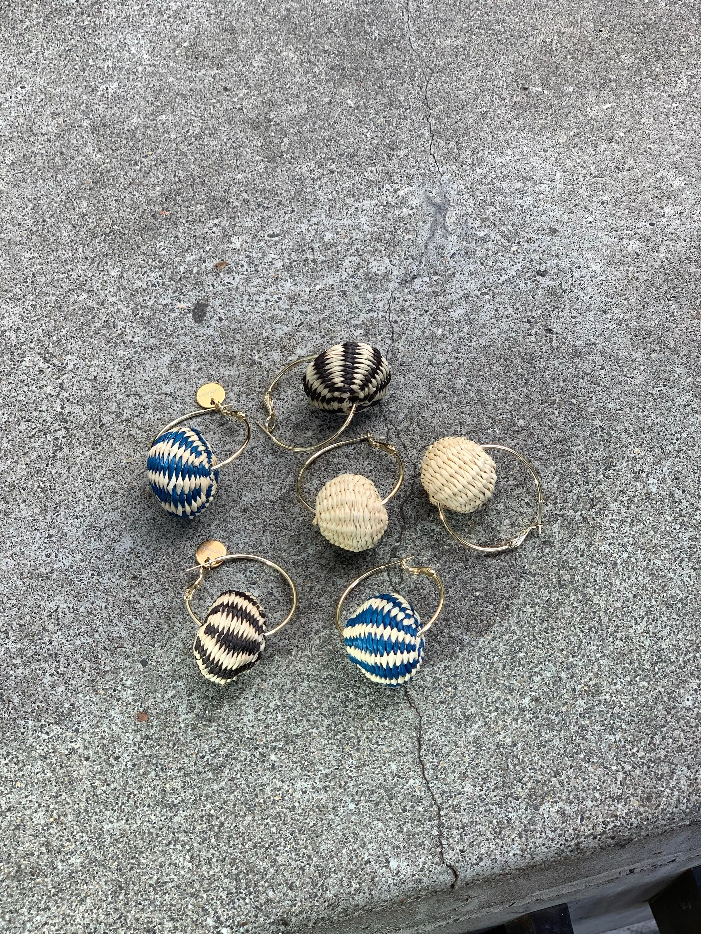 Claudia earrings black stripes